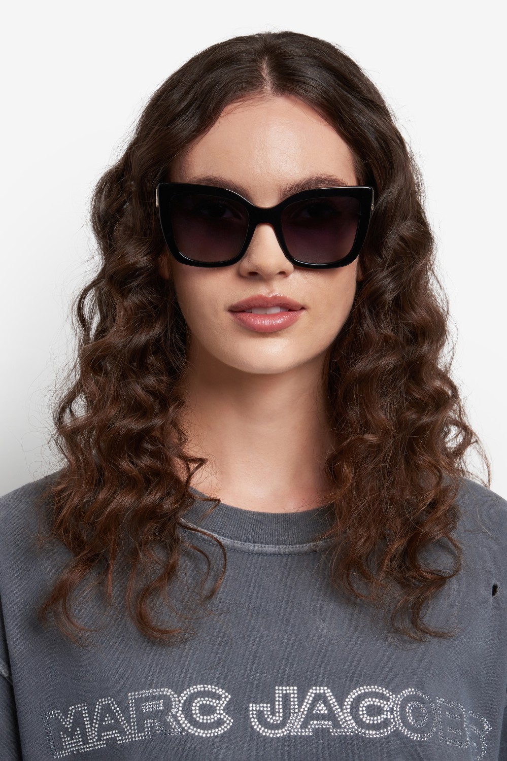 Occhiali da sole Marc Jacobs 811/S 208029 807 9O colore black forma quadrato lenti dark grey shaded