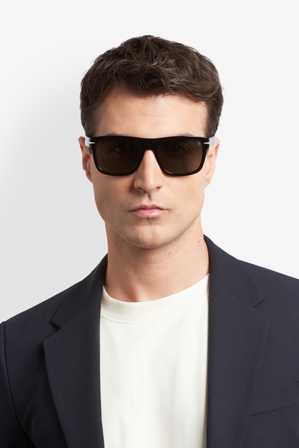 Sunglasses David Beckham Db 7150/S 208152 807 M9 color black shape rectangle lenses grey polarized