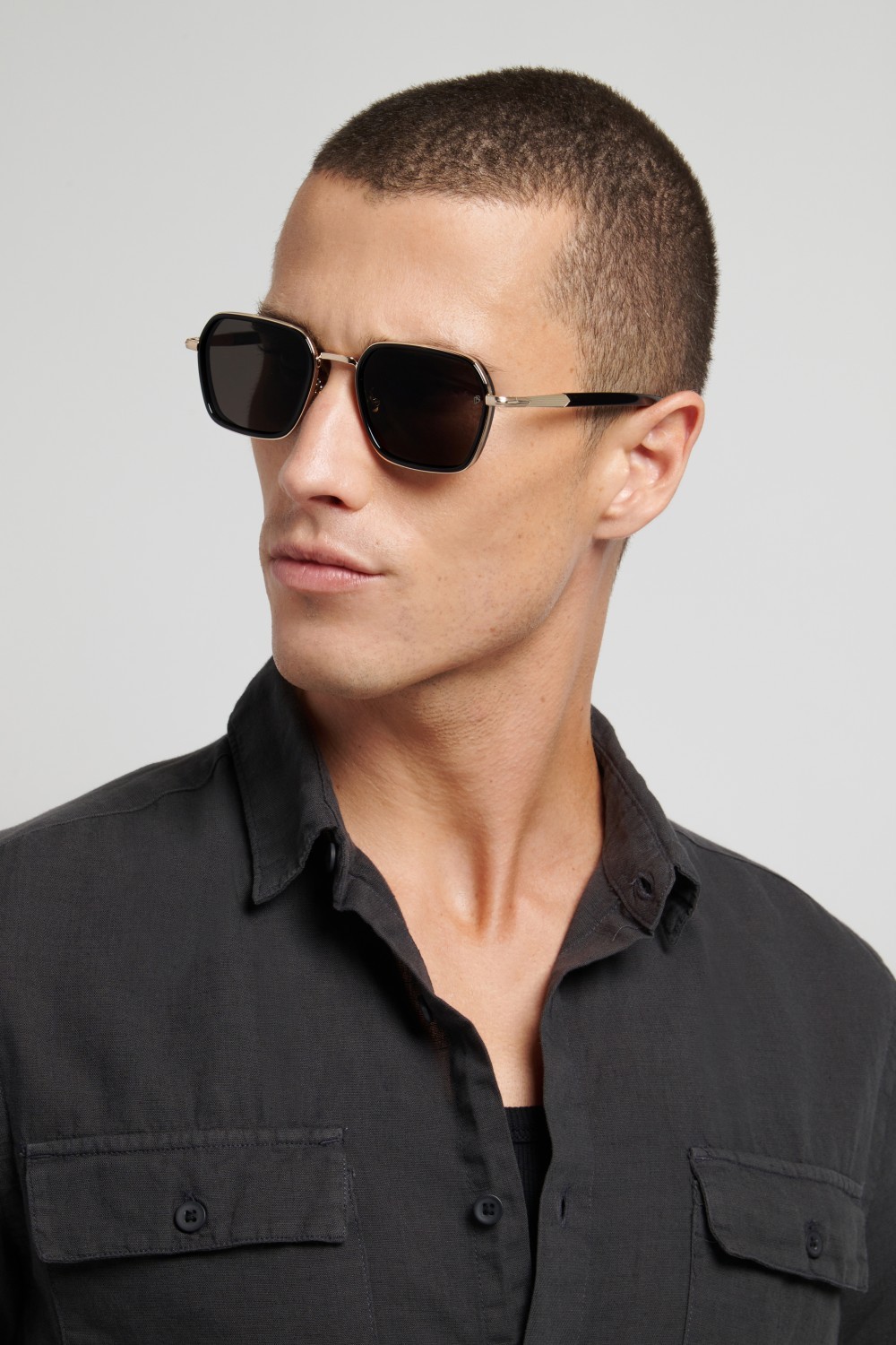 Sunglasses David Beckham Db 1194/G 208167 RHL IR color gold black 2 shape square lenses grey