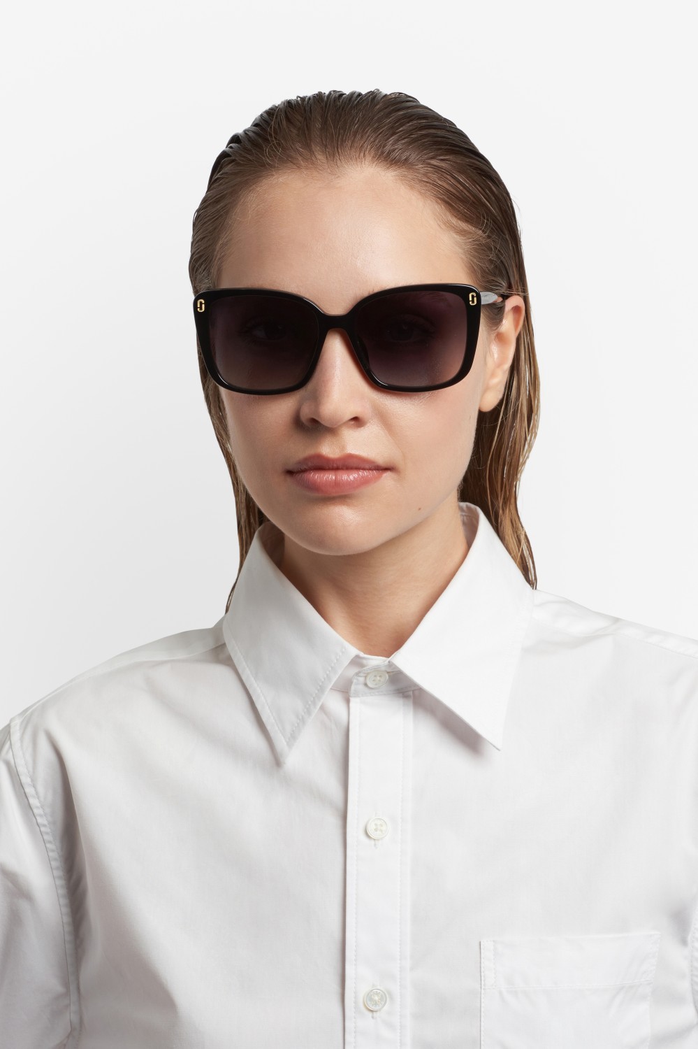 Sunglasses Marc Jacobs Mj 1127/G 208394 807 9O color black shape butterfly lenses dark grey shaded
