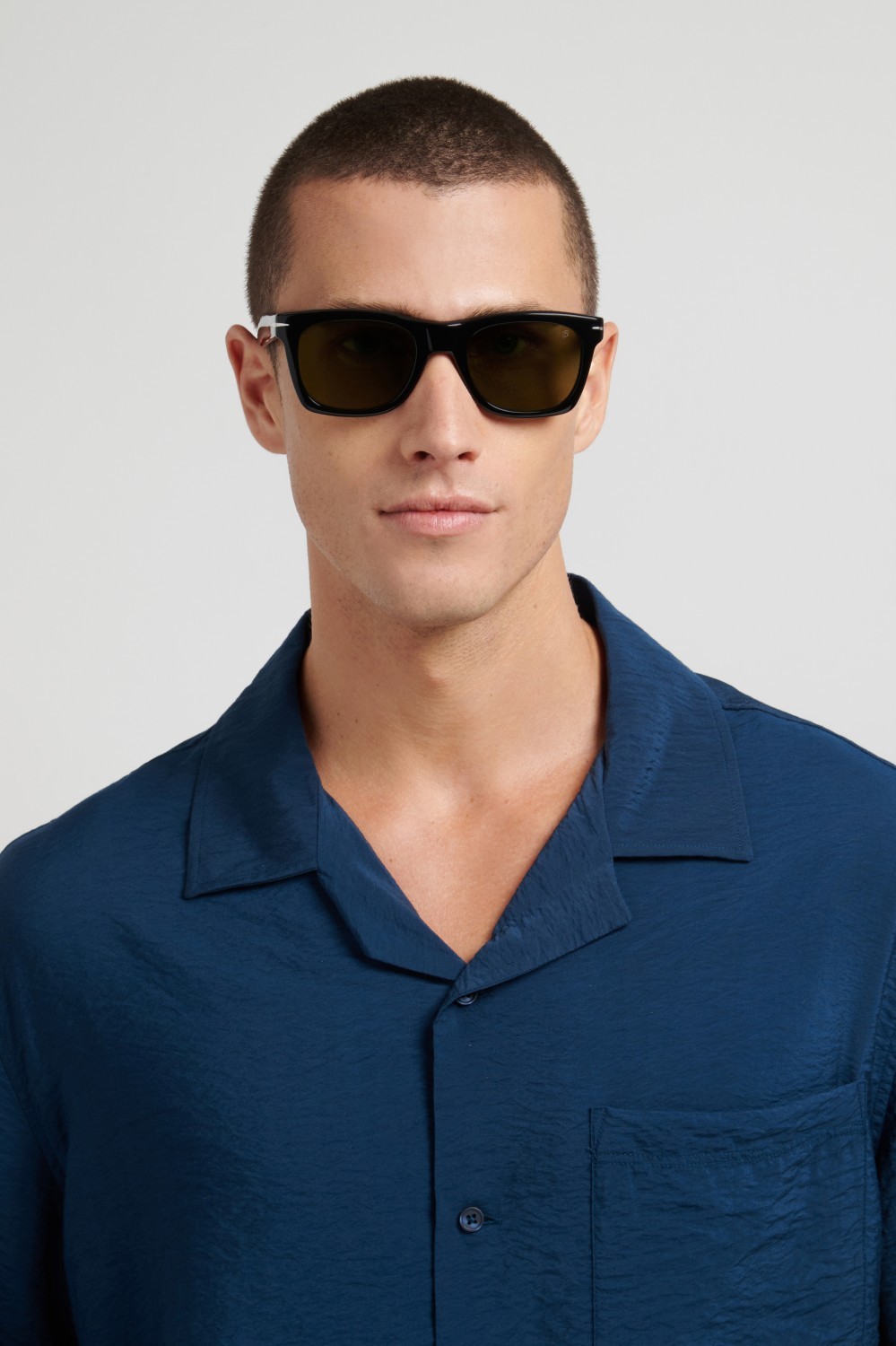 Sunglasses David Beckham Db 1222/S 208552 807 QT color black shape rectangle lenses green
