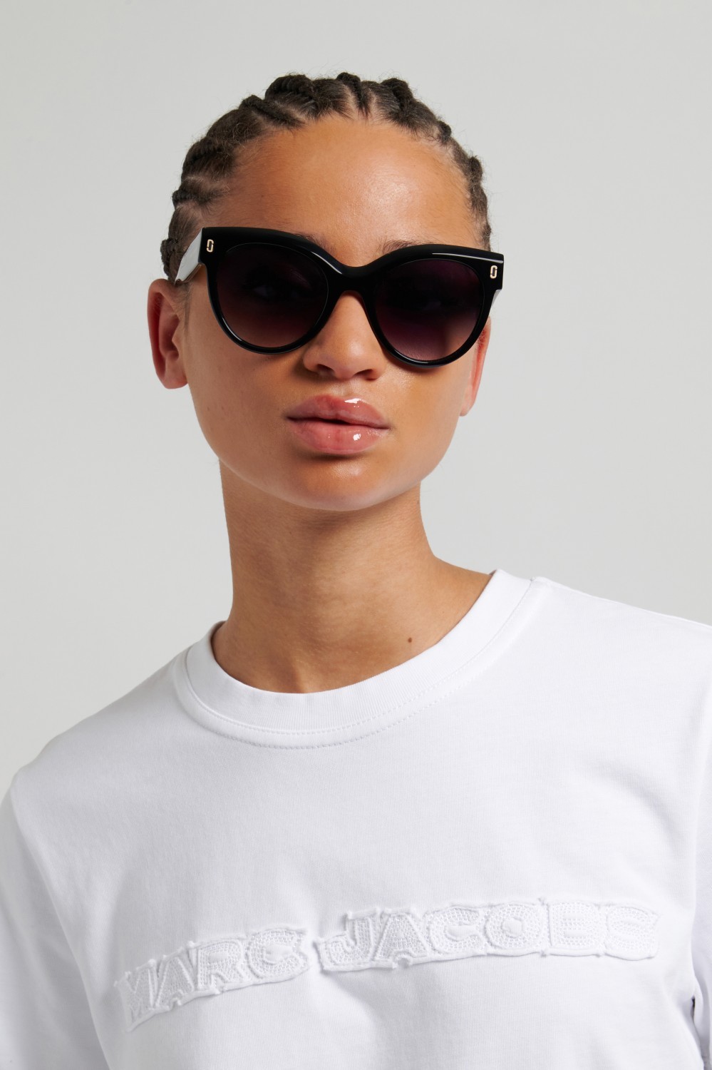 Occhiali da sole Marc Jacobs Mj 1134/S 208631 807 9O colore black forma cat eye lenti dark grey shaded