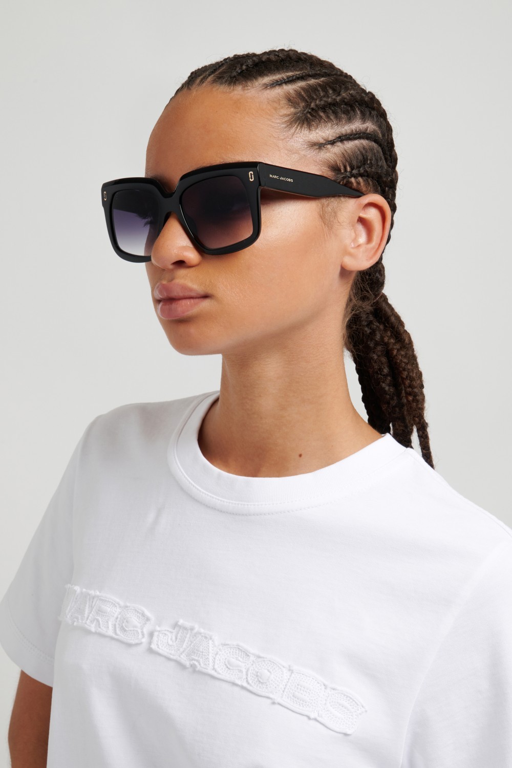 Occhiali da sole Marc Jacobs Mj 1135/S 208647 807 9O colore black forma quadrato lenti dark grey shaded