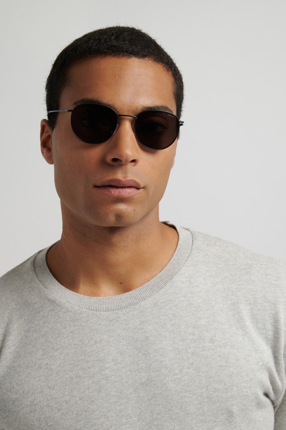 Sunglasses Hugo Hg 1405/S 208803 003 IR color matte black shape pantos lenses grey