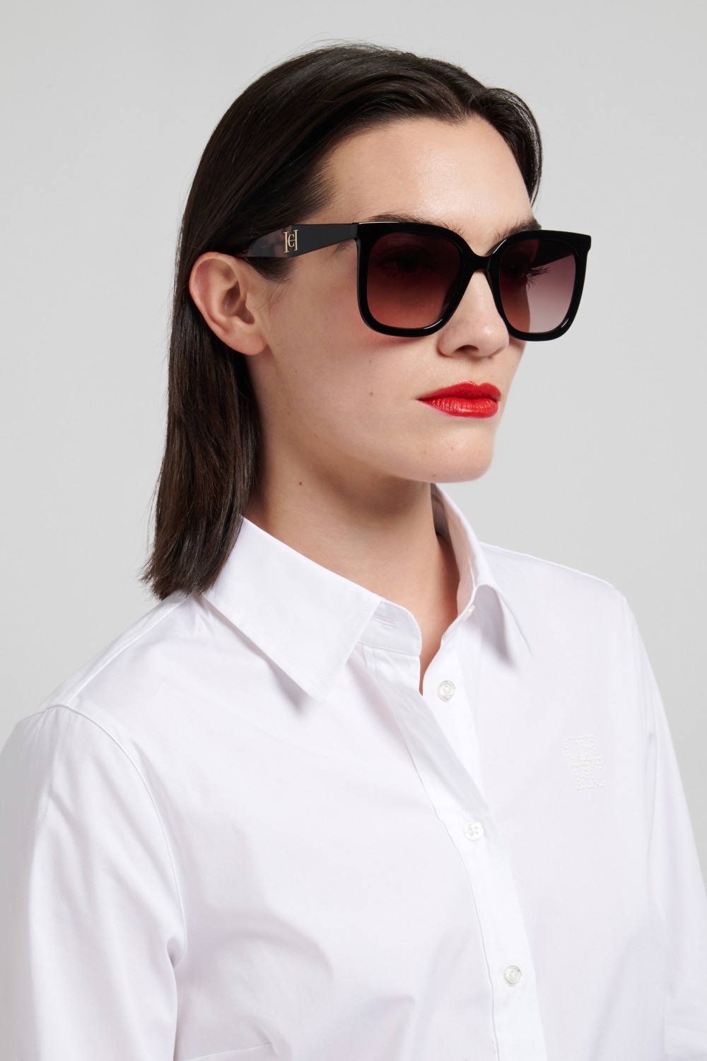 Occhiali da sole Carolina Herrera Her 0375/G 208825 807 HA colore black forma quadrato lenti brown shaded
