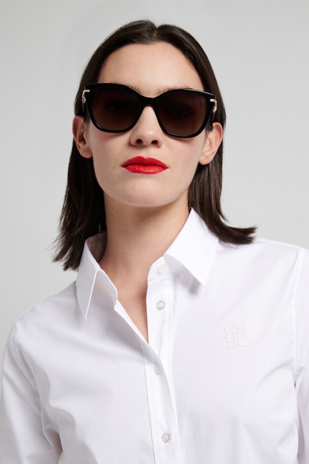 Occhiali da sole Carolina Herrera Her 0379/S 208867 807 HA colore black forma cat eye lenti brown shaded