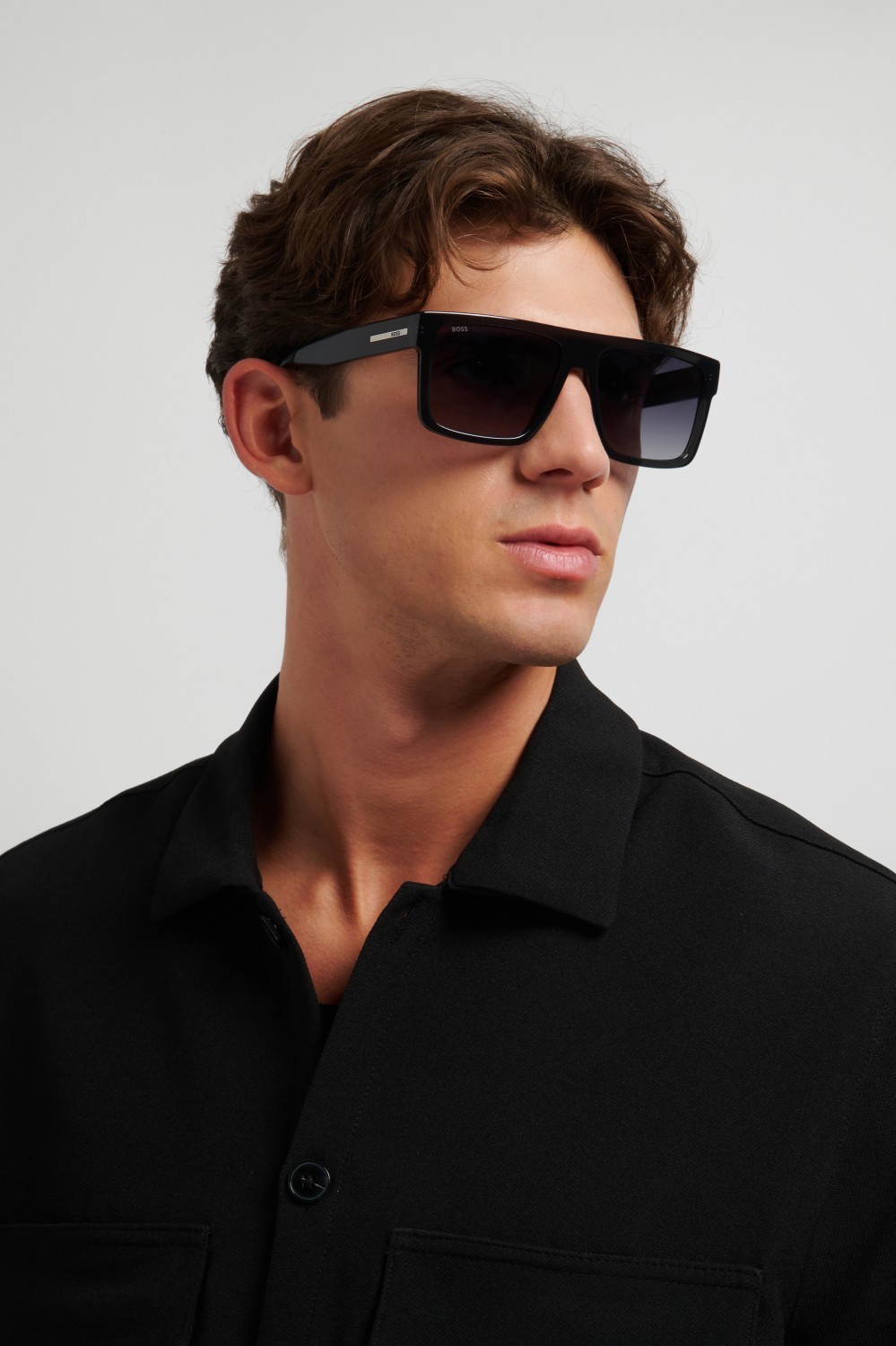 Sunglasses Hugo Boss 1895/S 208873 KB7 9O color grey shape square lenses dark grey shaded