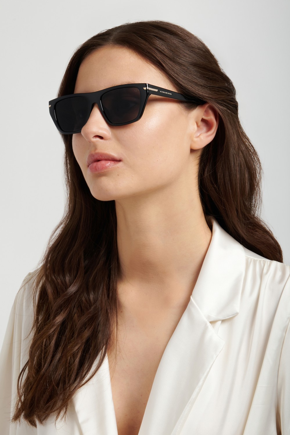 Sunglasses Victoria Beckham Vb 1005/S 208886 807 IR color black shape rectangle lenses grey