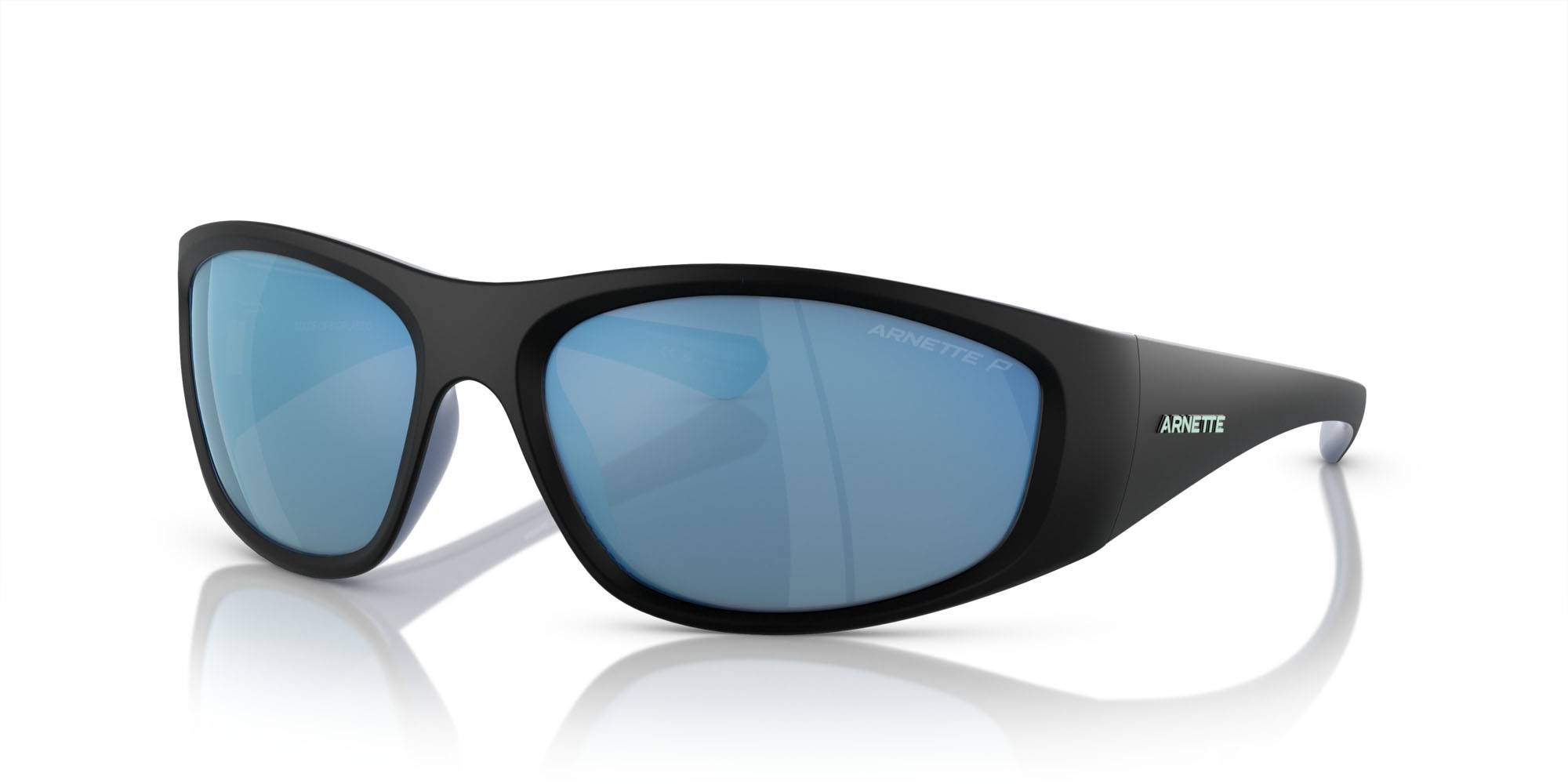 Sonnenbrillen Arnette Ilum AN 4331 (292322) farbe nero opaco/blu alumina lucido form unregelmäßig gläser polarizzata grigio scuro specchiato blu marino