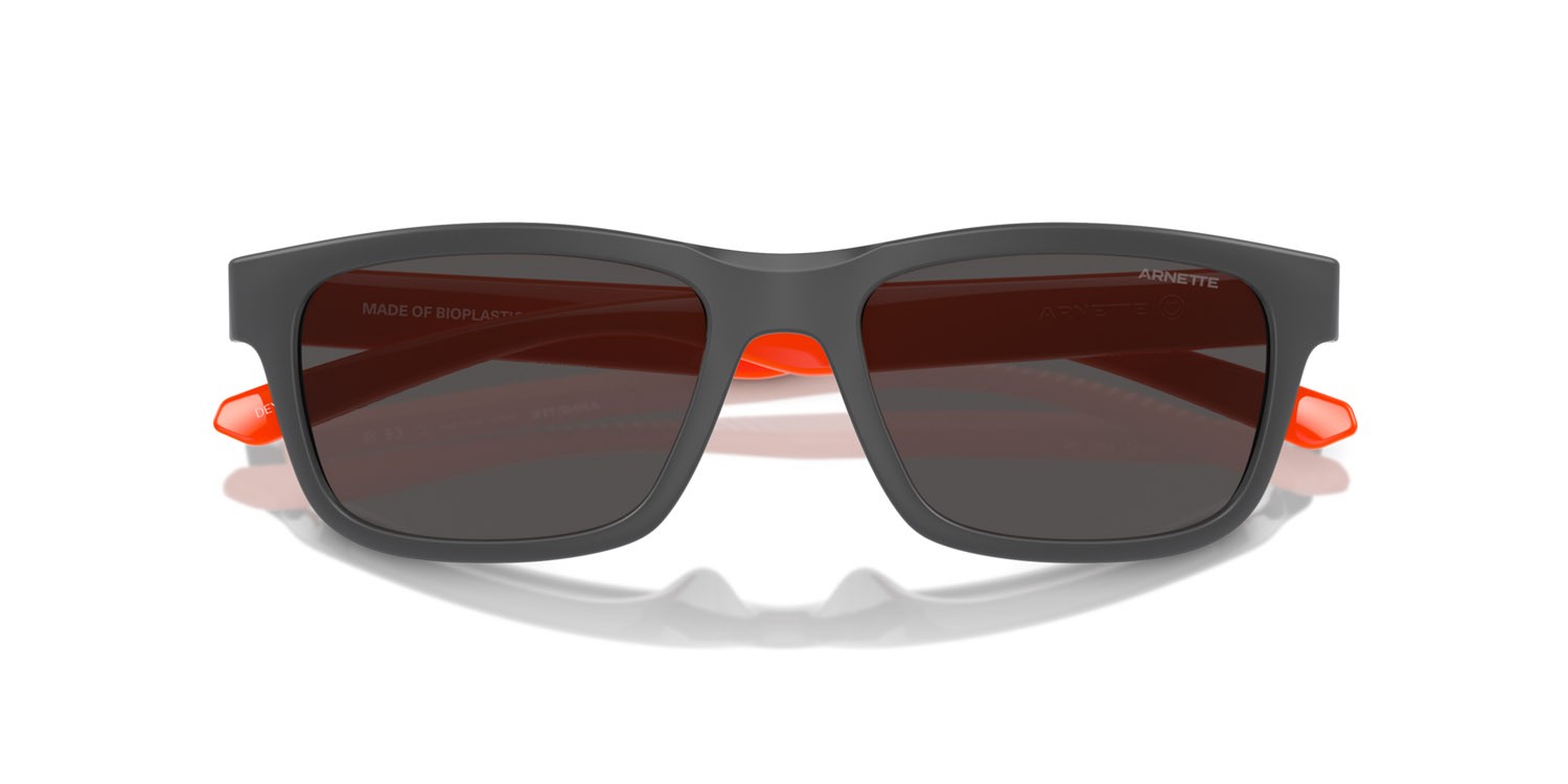 Sunglasses Arnette Deya AN 4340 (284187) color grigio scuro shape square lenses grigio scuro
