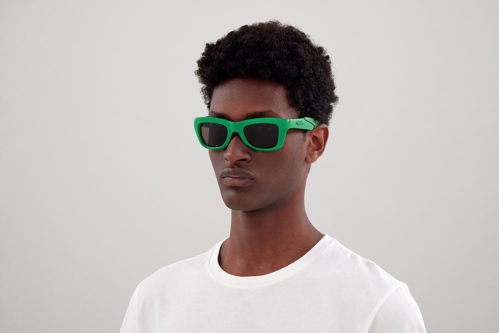Occhiali da sole Bottega Veneta BV1183S-003 colore verde forma rettangolare lenti verde