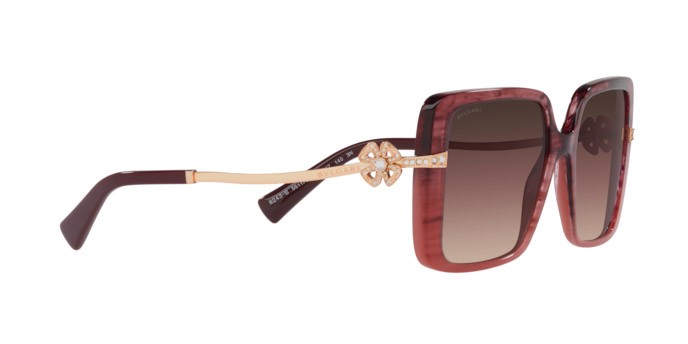 Sonnenbrillen Bulgari BV 8243B (5511E2) farbe opal red striped gradient form quadratisch gläser brown grad purple grad black