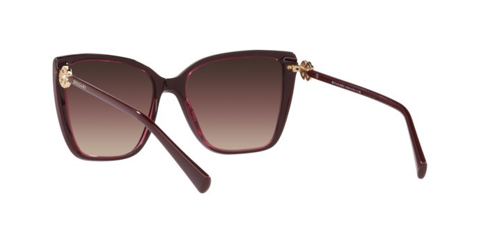 Sonnenbrillen Bulgari BV 8247B (5469E2) farbe bordeaux on transparent red form quadratisch gläser brown grad purple grad black