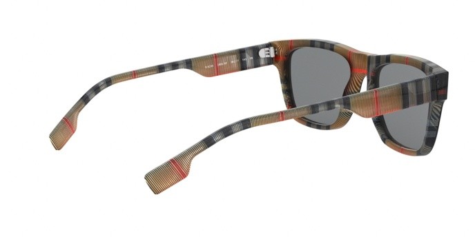 Occhiali da sole Burberry BE 4293 (380687) colore top black on vintage check forma quadrato lenti grey