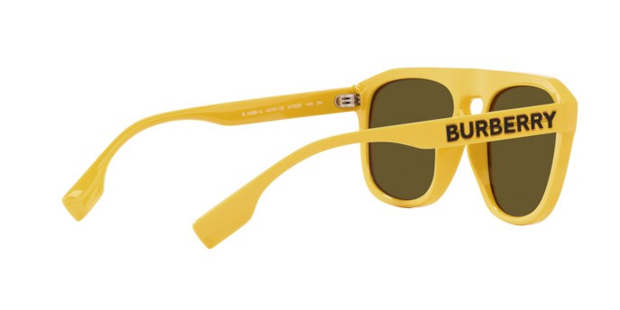 Occhiali da sole Burberry Wren BE 4396U (407073) colore giallo forma quadrato lenti marrone scuro