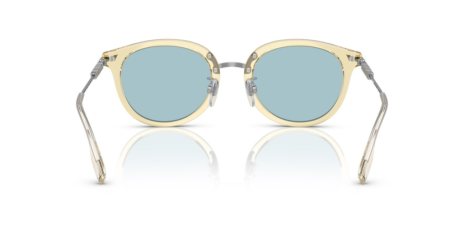 Occhiali da sole Burberry Kelsey BE 4398D (407380) colore giallo forma pantos lenti azzurro chiaro