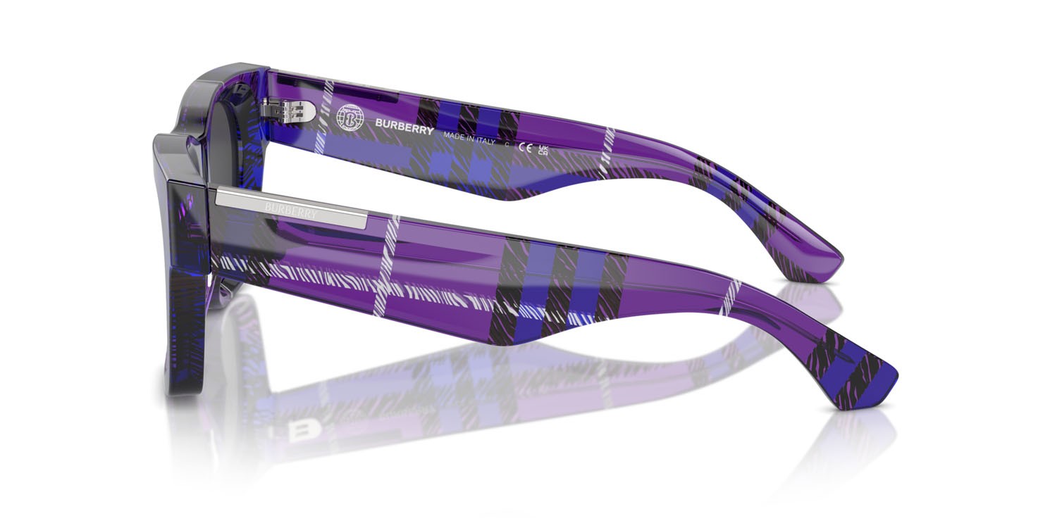 Occhiali da sole Burberry BE 4424 (411387) colore check violet forma quadrato lenti grigio scuro