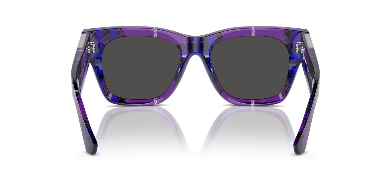 Occhiali da sole Burberry BE 4424 (411387) colore check violet forma quadrato lenti grigio scuro