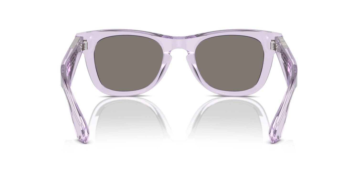 Occhiali da sole Burberry BE 4426 (40956G) colore viola forma quadrato lenti grigio chiaro specchiato argento