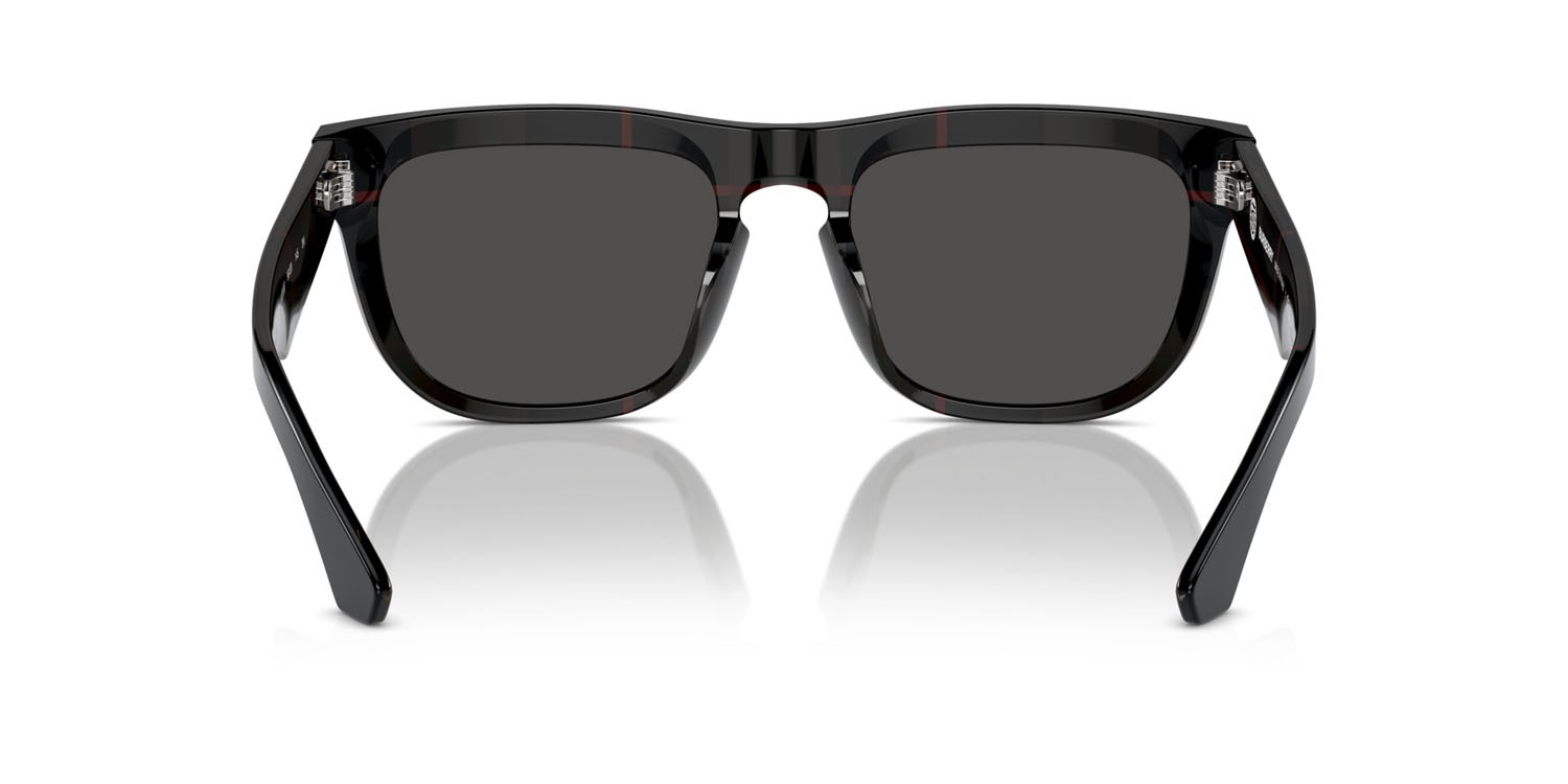 Occhiali da sole Burberry BE 4431U (412187) colore top nero su motivo a quadri vintage forma quadrato lenti grigio scuro