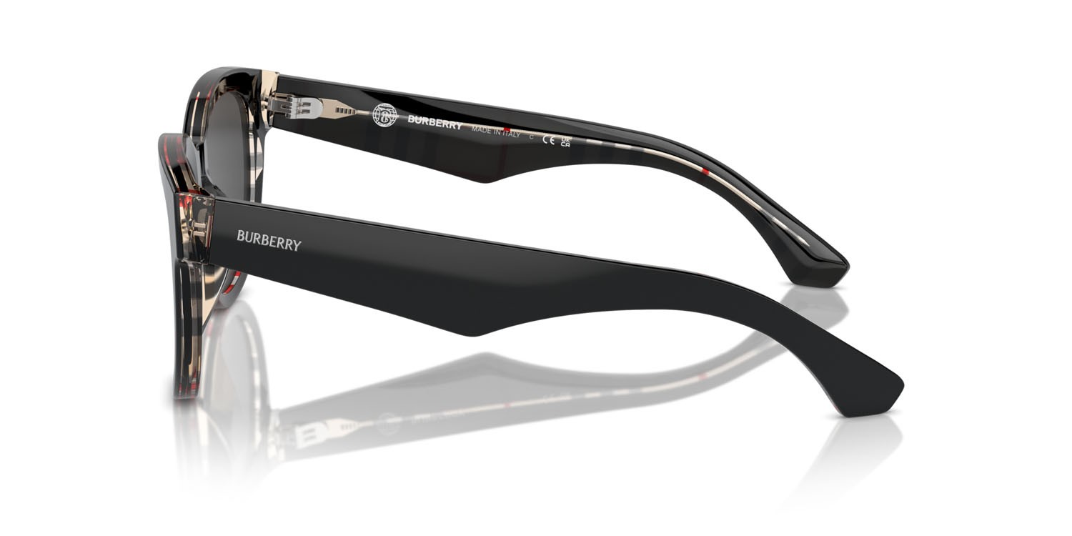 Sunglasses Burberry BE 4432U (412187) color top nero su motivo a quadri vintage shape pantos lenses grigio scuro