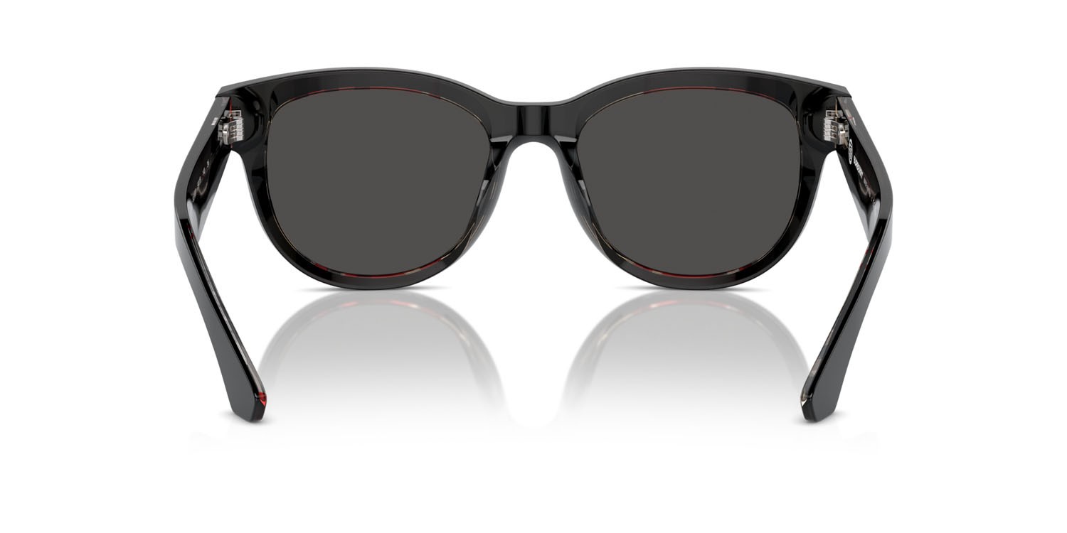 Sunglasses Burberry BE 4432U (412187) color top nero su motivo a quadri vintage shape pantos lenses grigio scuro