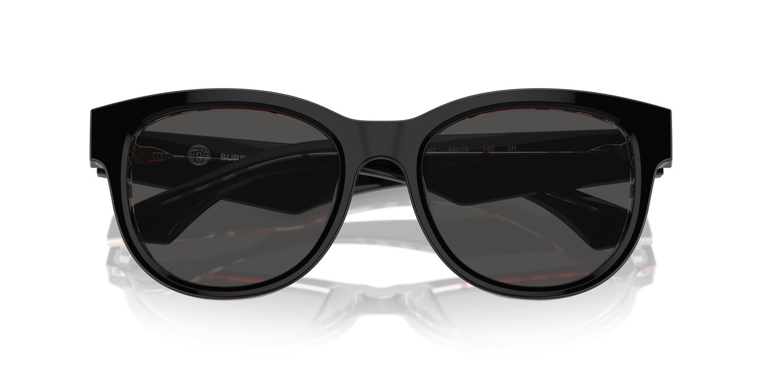 Sunglasses Burberry BE 4432U (412187) color top nero su motivo a quadri vintage shape pantos lenses grigio scuro