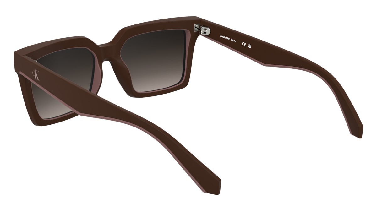 Sonnenbrillen Calvin Klein Jeans CKJ25602S (605) farbe matte burgundy form rechteckig gläser gradient brown