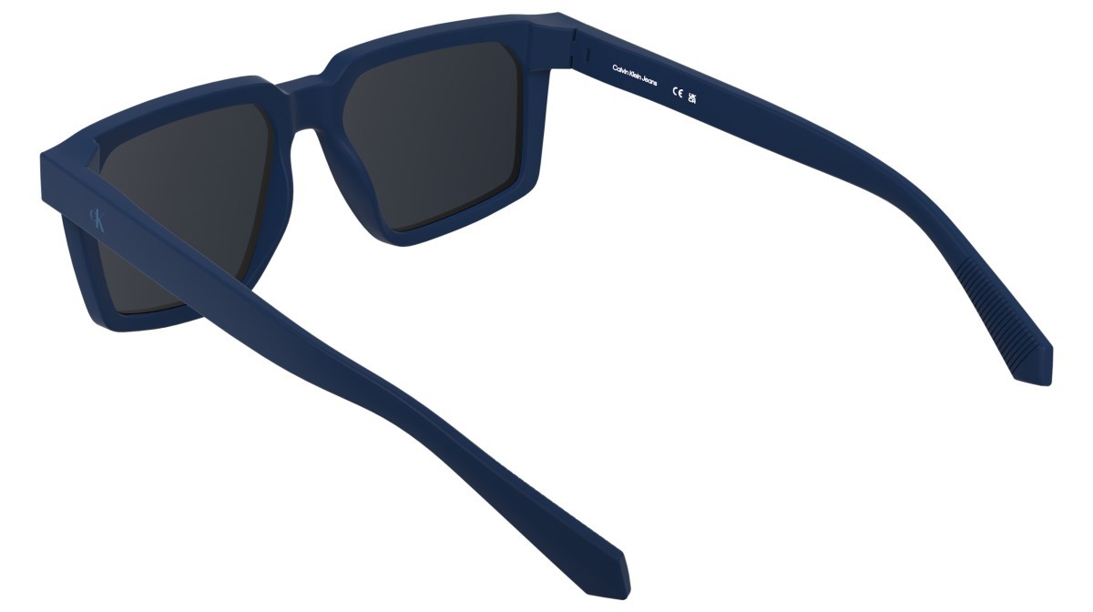 Sonnenbrillen Calvin Klein Jeans CKJ25621S (400) farbe matte blue form rechteckig gläser solid blue