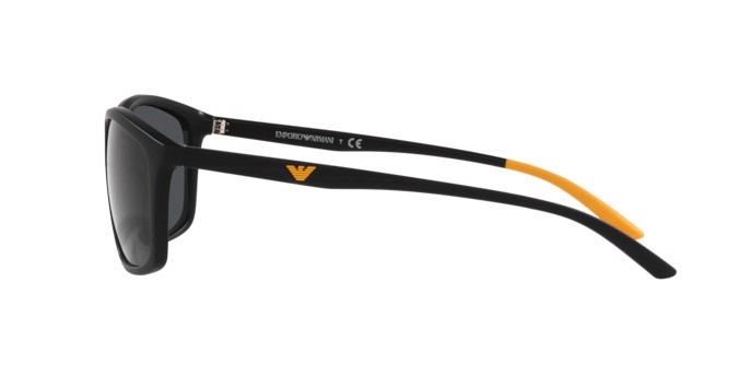 Sonnenbrillen Emporio Armani EA 4179 (500187) farbe matte black form quadratisch gläser dark grey