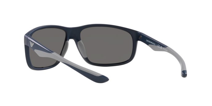 Occhiali da sole Emporio Armani EA 4199U (5088Z3) colore blu opaco forma quadrato lenti polarizzata grigio specchiato argento