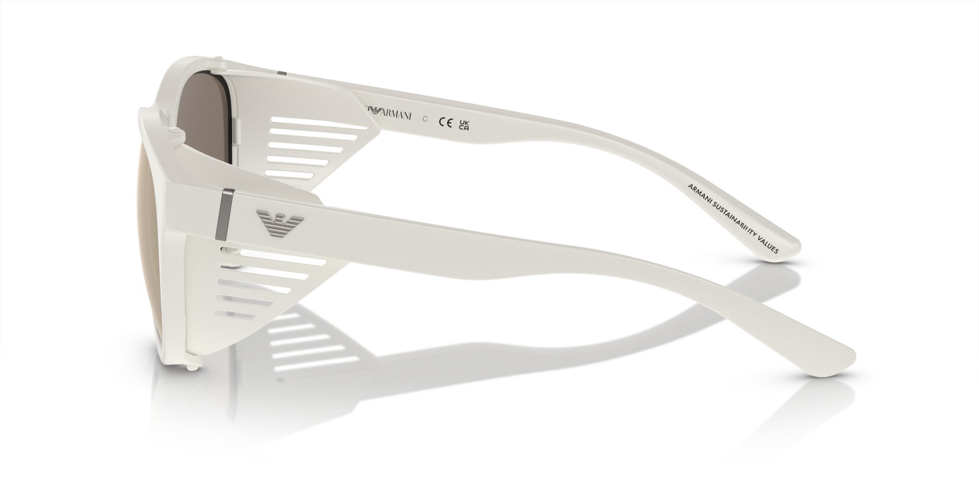 Occhiali da sole Emporio Armani EA 4216U (53445A) colore bianco opaco forma quadrato lenti marrone chiaro specchiato oro