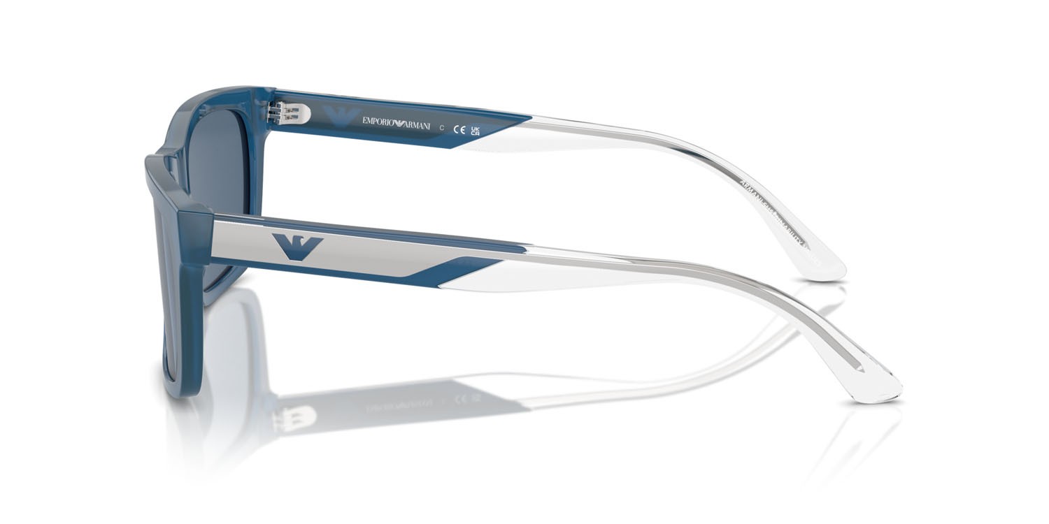 Occhiali da sole Emporio Armani EA 4224 (609280) colore blu opalino brillante forma rettangolare lenti blu scuro