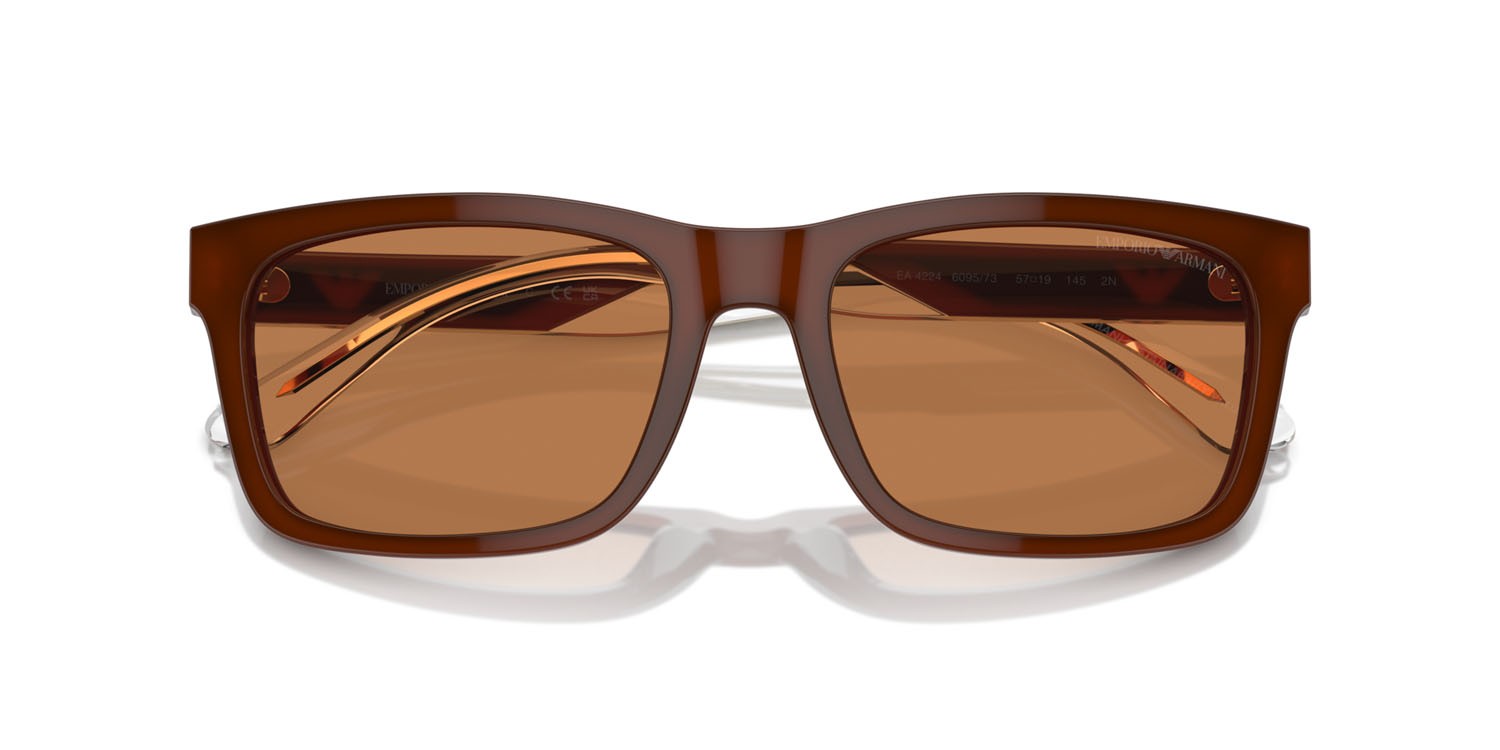 Occhiali da sole Emporio Armani EA 4224 (609573) colore shiny opaline brown forma rettangolare lenti marrone
