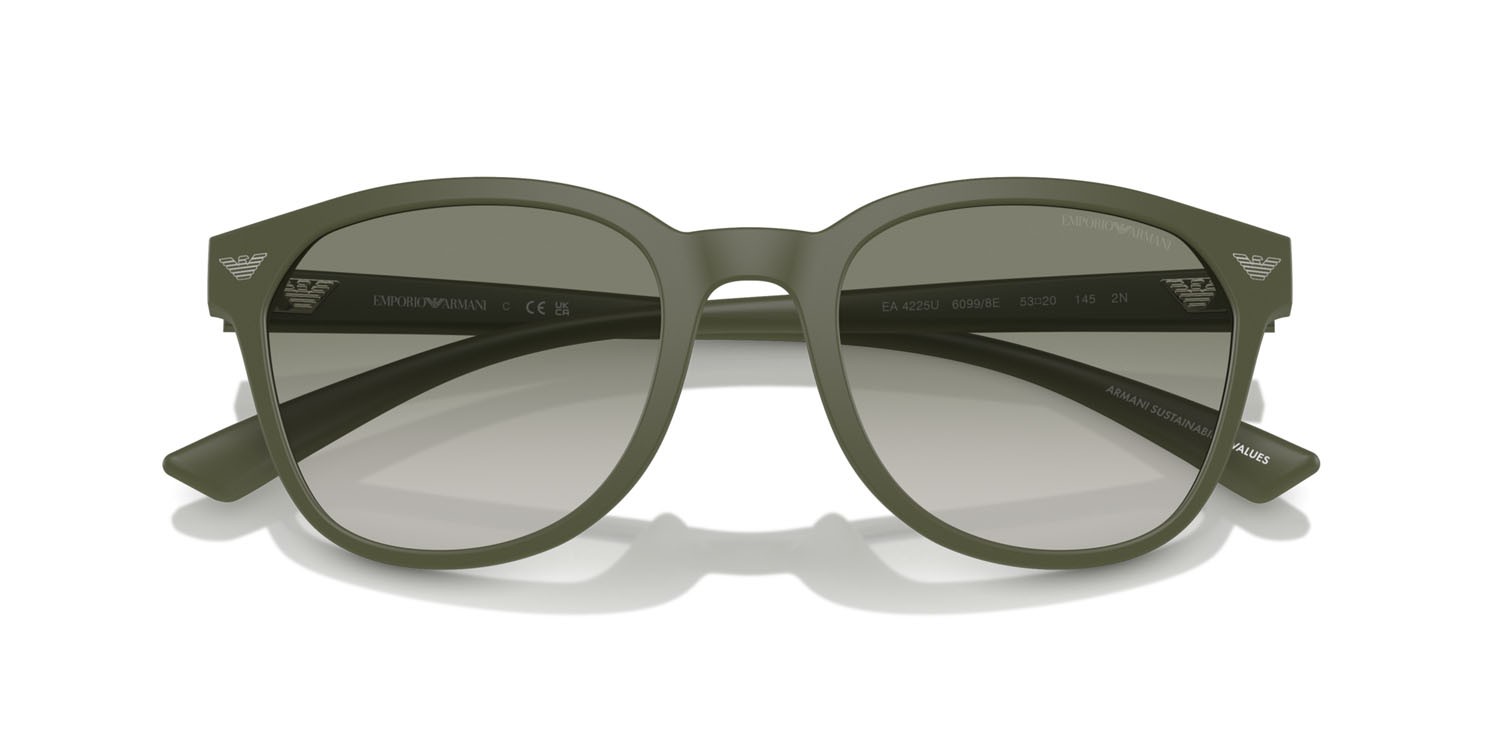 Occhiali da sole Emporio Armani EA 4225U (60998E) colore verde opaco forma pantos lenti verde sfumato