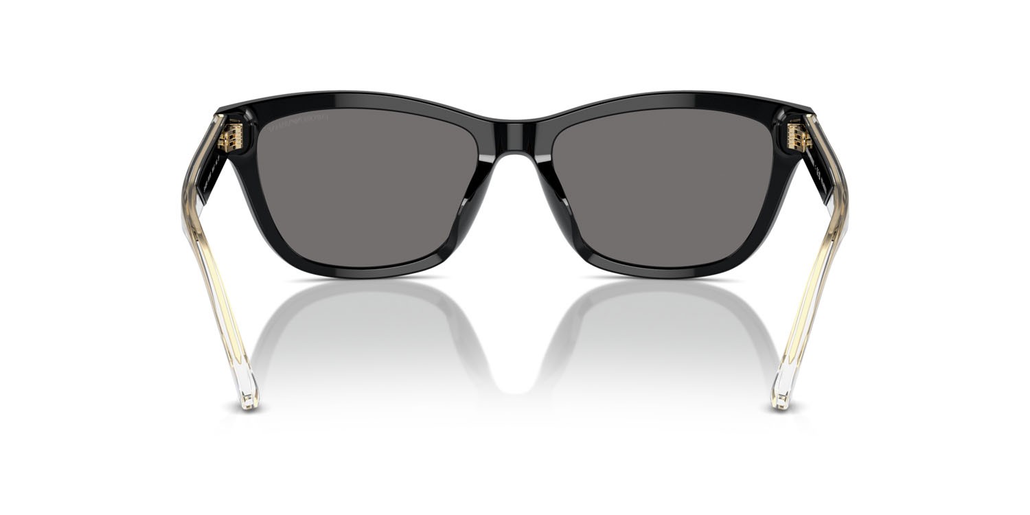 Occhiali da sole Emporio Armani EA 4227U (501787) colore nero lucido forma cat eye lenti polar grigio scuro