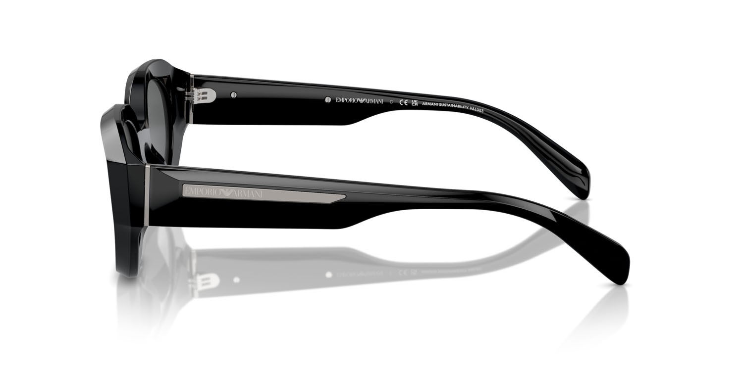 Occhiali da sole Emporio Armani EA 4230U (501787) colore nero lucido forma irregolare lenti grigio scuro