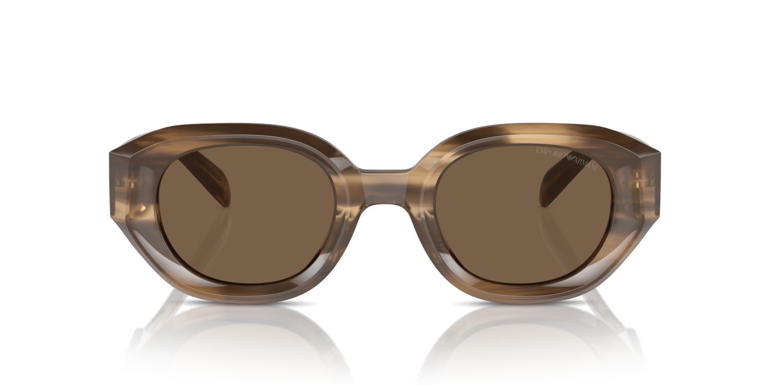 Occhiali da sole Emporio Armani EA 4230U (614973) colore marrone brillante striato forma irregolare lenti marrone scuro