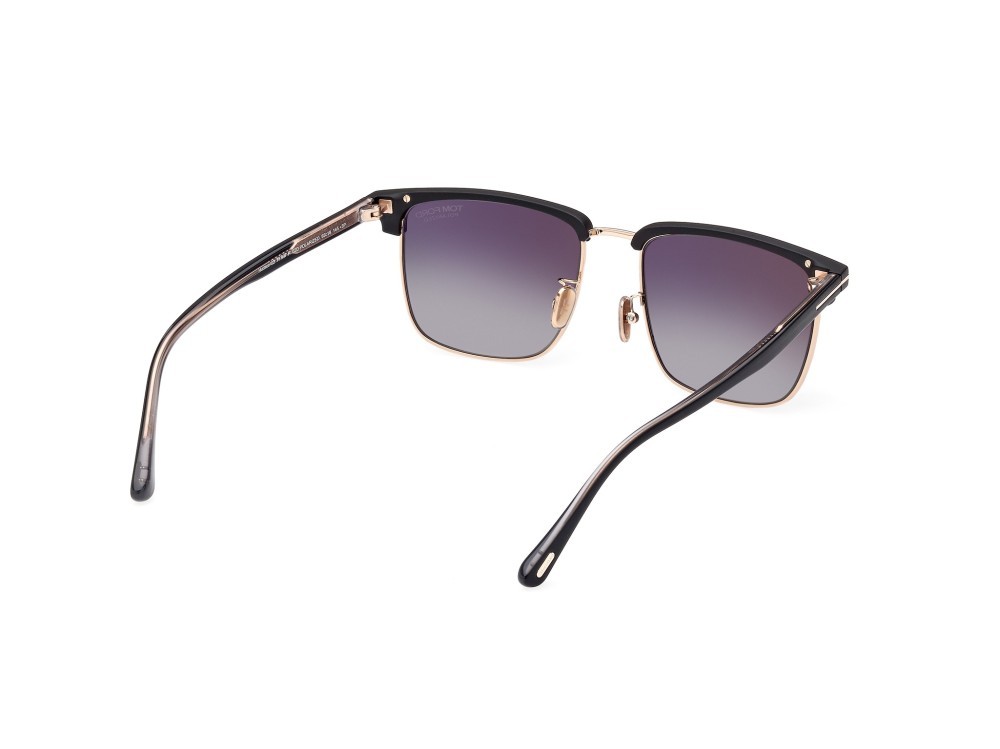 Occhiali da sole Tom Ford Hudson-02 FT0997-H (02D) colore nero opaco forma quadrato lenti fumo polar.
