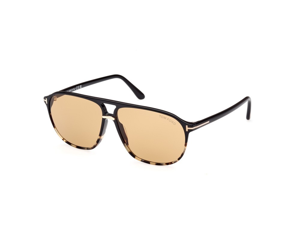 Sunglasses Tom Ford Bruce FT1026 (05E) color nero / altro shape navigator lenses marrone