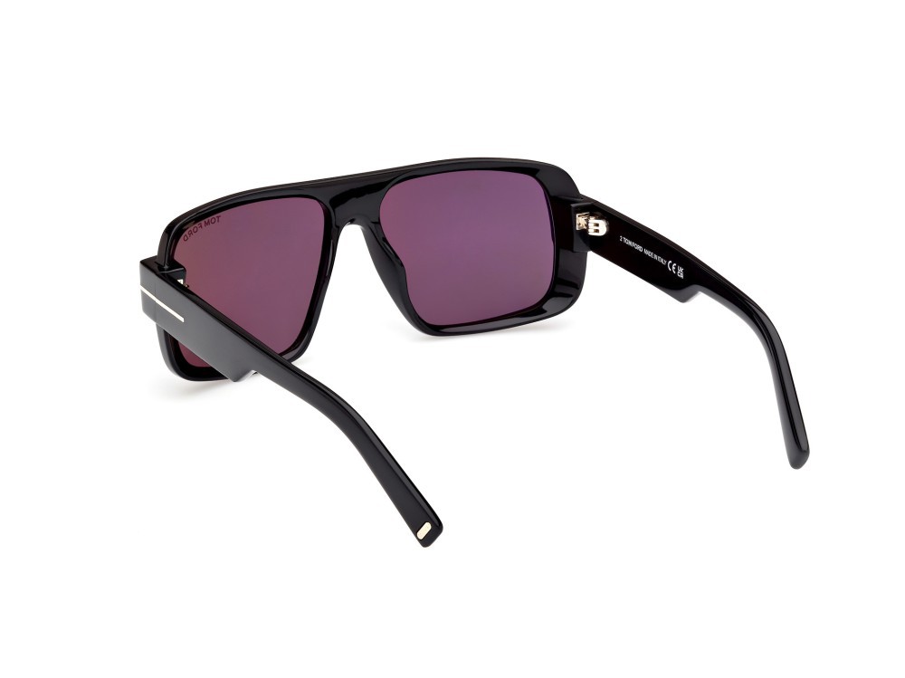 Sunglasses Tom Ford Turner FT1101 (01A) color nero lucido shape navigator lenses fumo