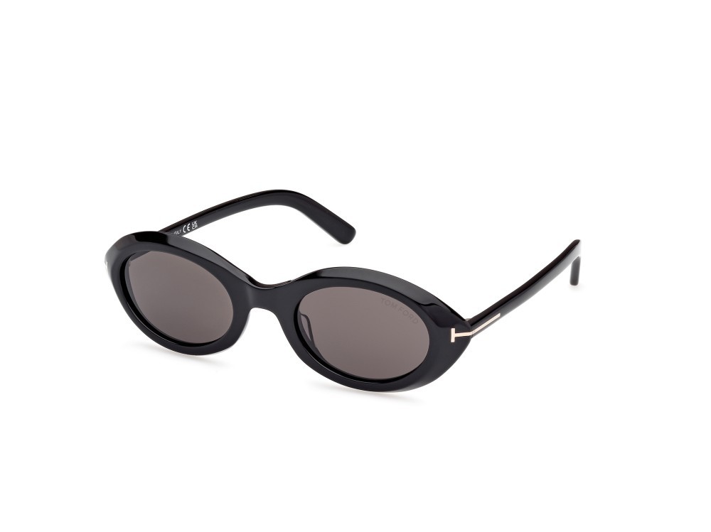 Sunglasses Tom Ford Carmen FT1186 (01A) color nero lucido shape oval lenses fumo