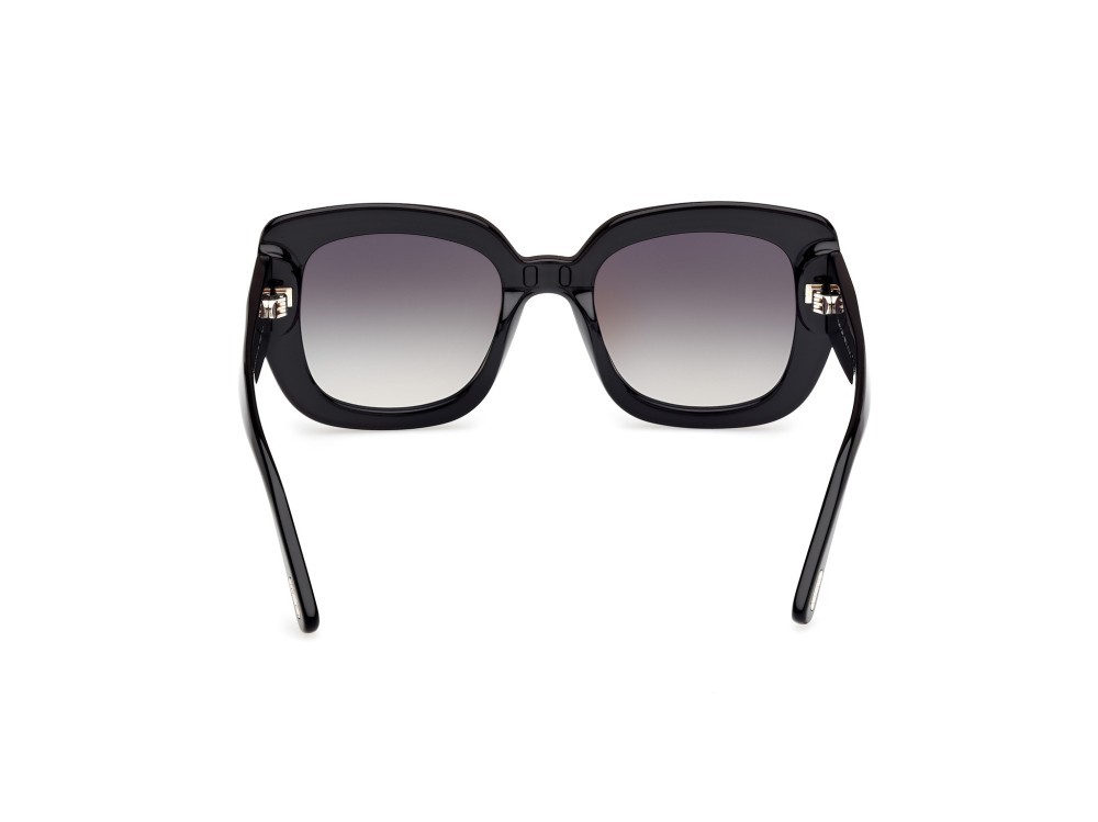 Sunglasses Tom Ford Carla 02 FT1220 (01B) color nero lucido shape square lenses fumo grad.