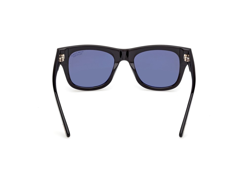 Sunglasses Tom Ford Finn-02 FT1304 (01D) color nero lucido  shape square lenses fumo polar.