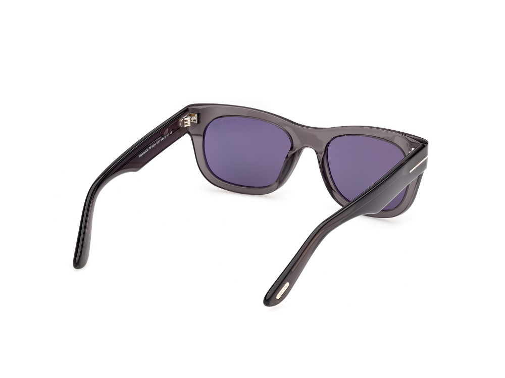 Sunglasses Tom Ford Marshall-02 FT1334 (20V) color grigio lucido shape rectangle lenses blu