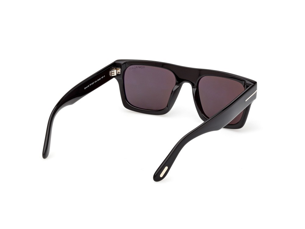 Sunglasses Tom Ford Cyrus-02 FT1337 (01A) color nero lucido shape square lenses fumo