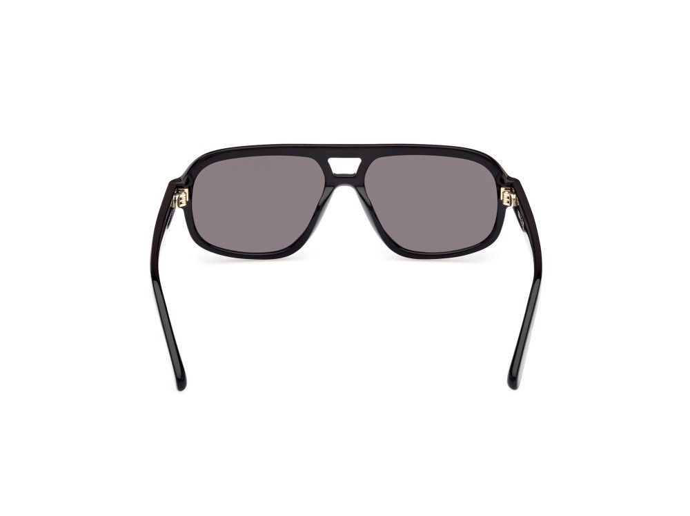 Sunglasses GCDS GD0046 (01A) color nero lucido shape aviator lenses fumo