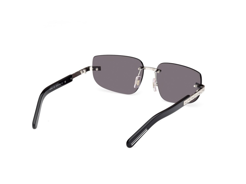 Sunglasses GCDS GD0052 (16A) color palladio lucido shape rectangle lenses fumo