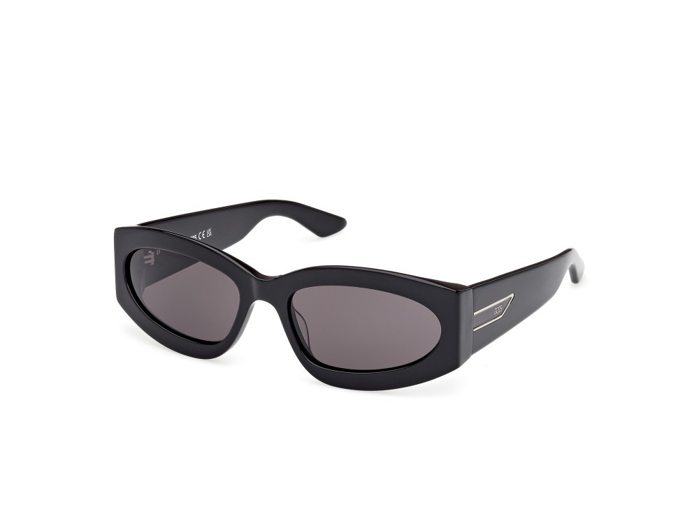 Sunglasses GCDS GD0057 (01A) color nero lucido shape geometric lenses fumo