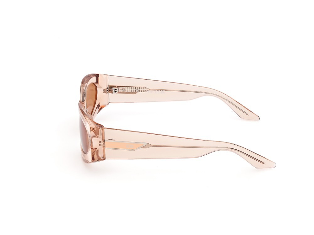 Sunglasses GCDS GD0057 (72E) color rosa chiaro lucido shape geometric lenses marrone